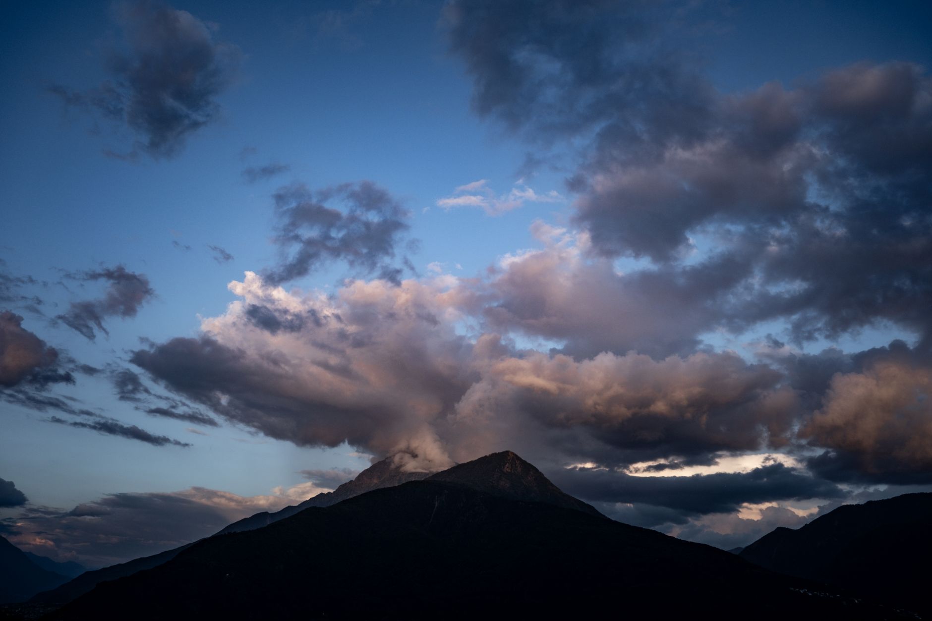 How to Read a UK Weather Forecast for a Mountain Day: What the Symbols Actually Mean
